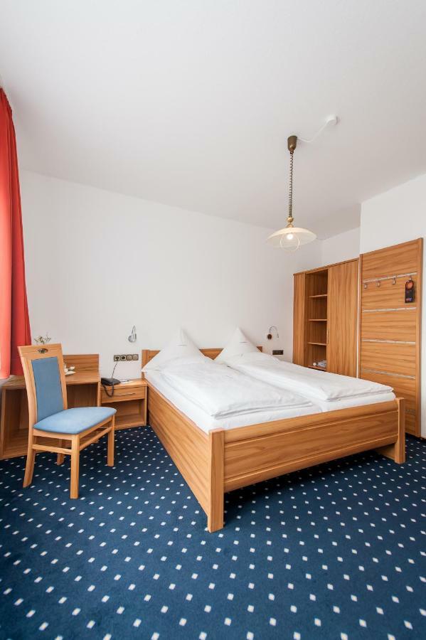 Hotel Butjadinger Tor 3*